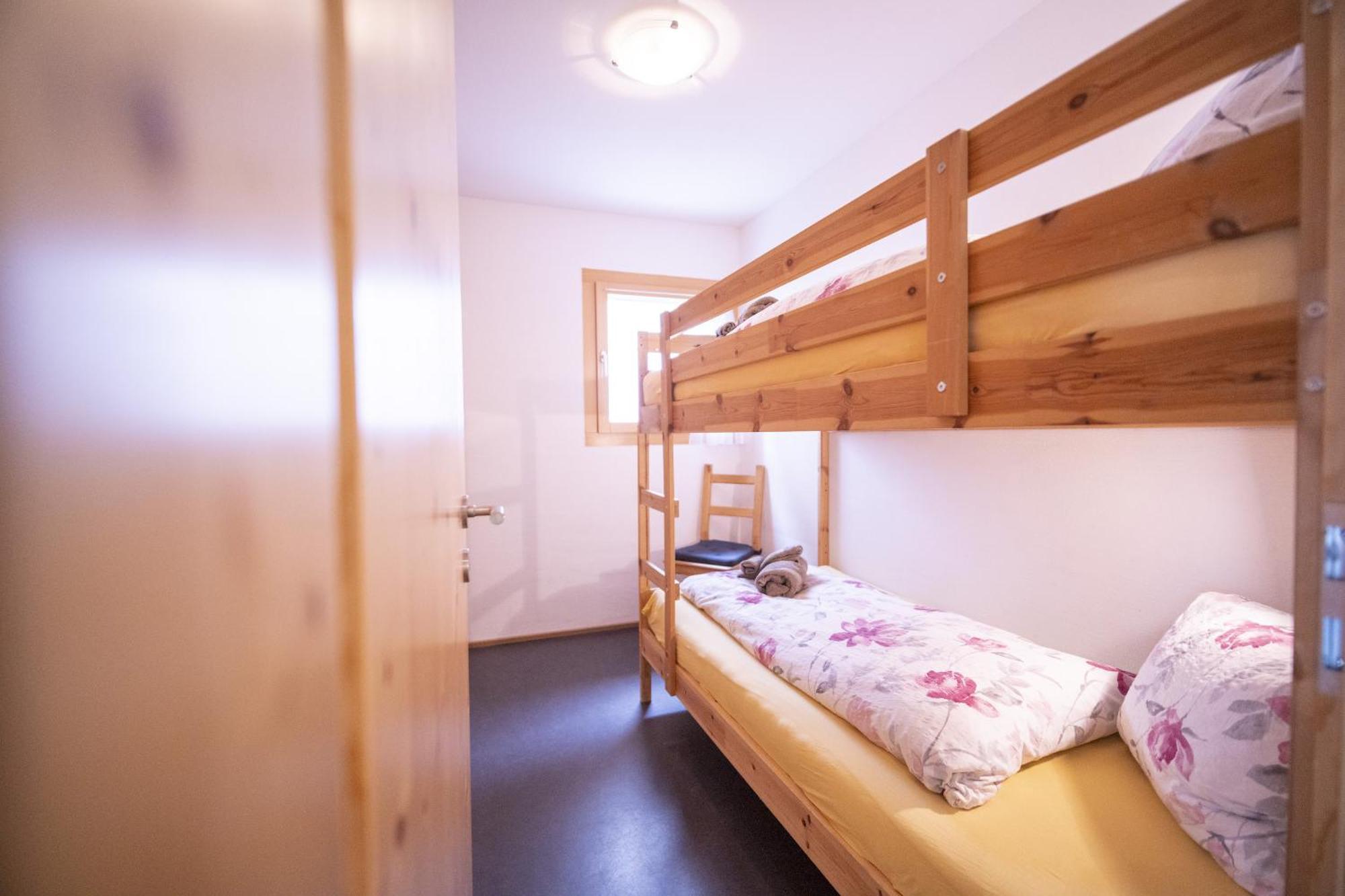 Chasa Bazzell Apartment Фтан Екстериор снимка
